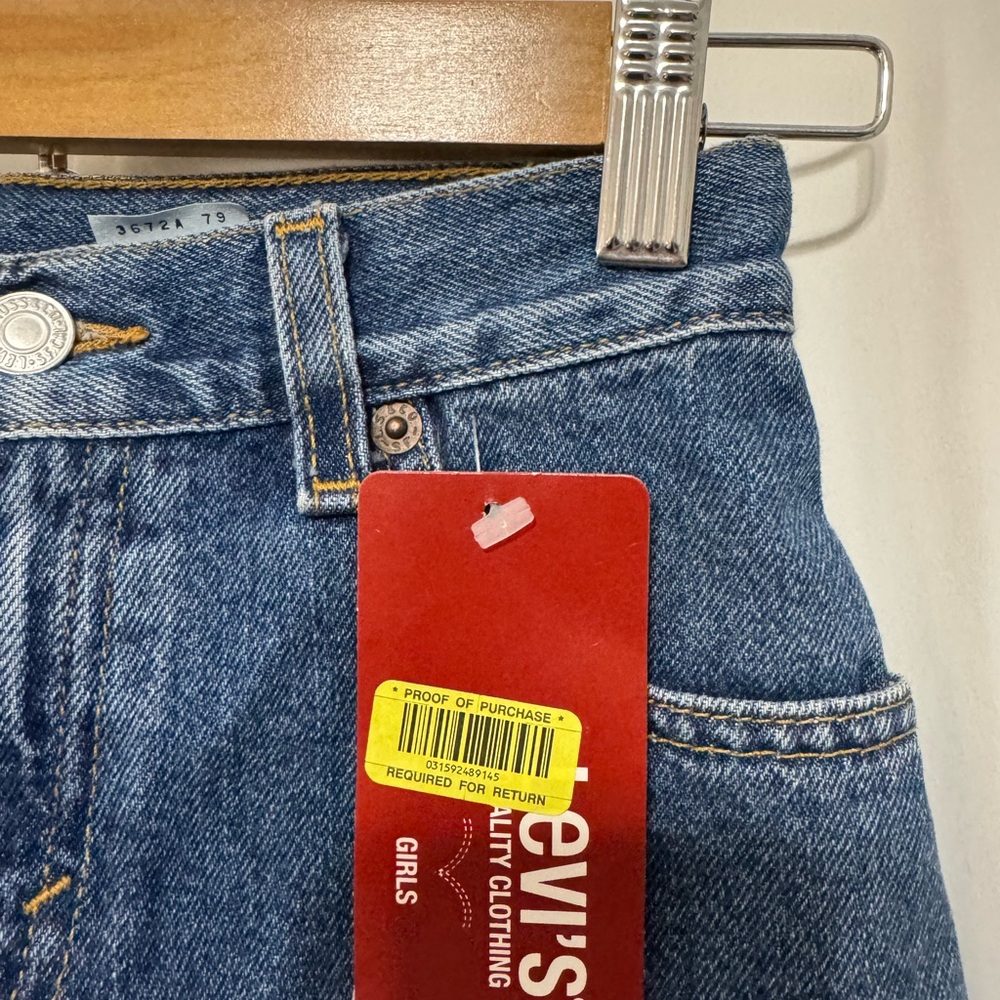Levi's Girls Classic Blue Jean Shorts Size: 8 - Picture 3 of 7